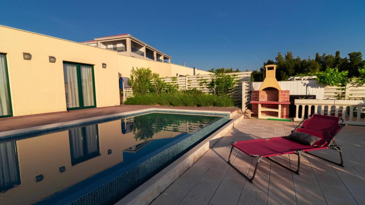 Sea Cats' Villas Sutivan Buitenkant foto
