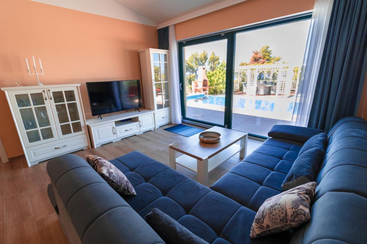 Sea Cats' Villas Sutivan Buitenkant foto