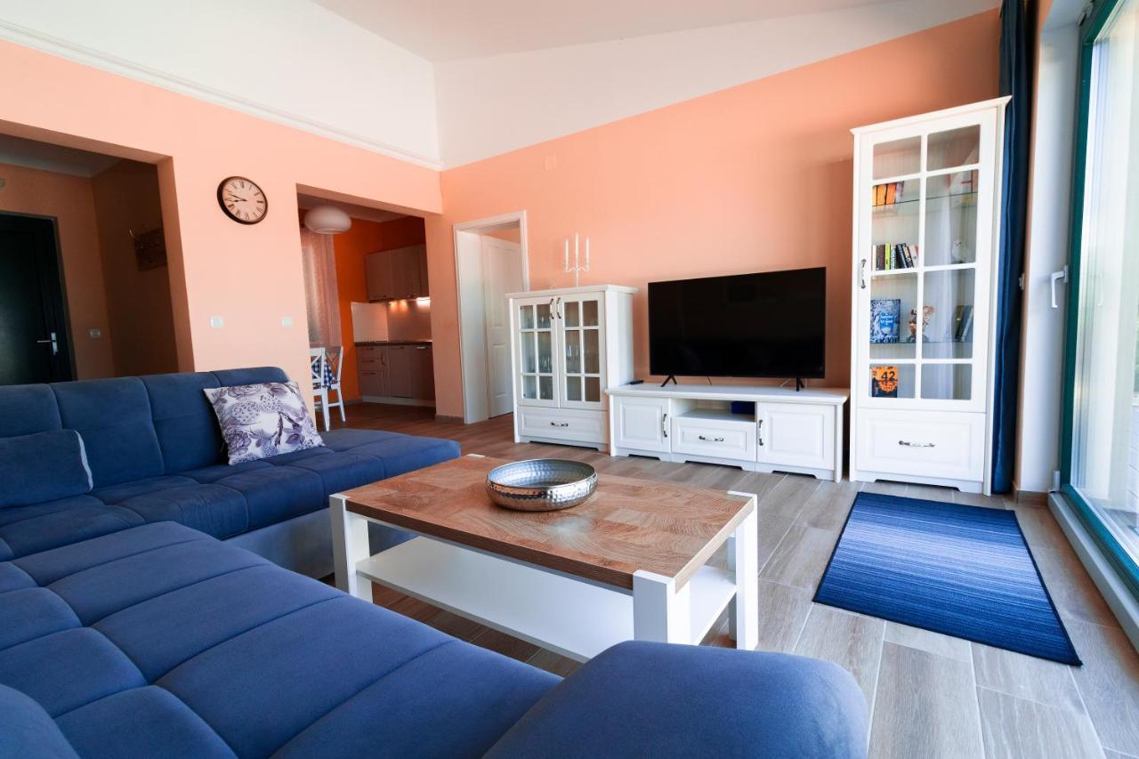 Sea Cats' Villas Sutivan Buitenkant foto